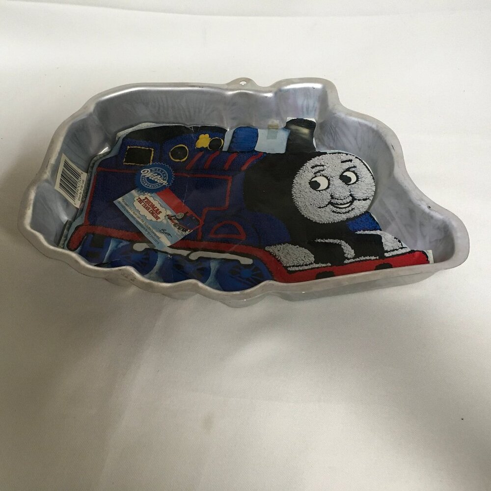 Wilton Cake Pan 2105-1349 Thomas The Tank Engine Train TV Show Boy Birthday Cake